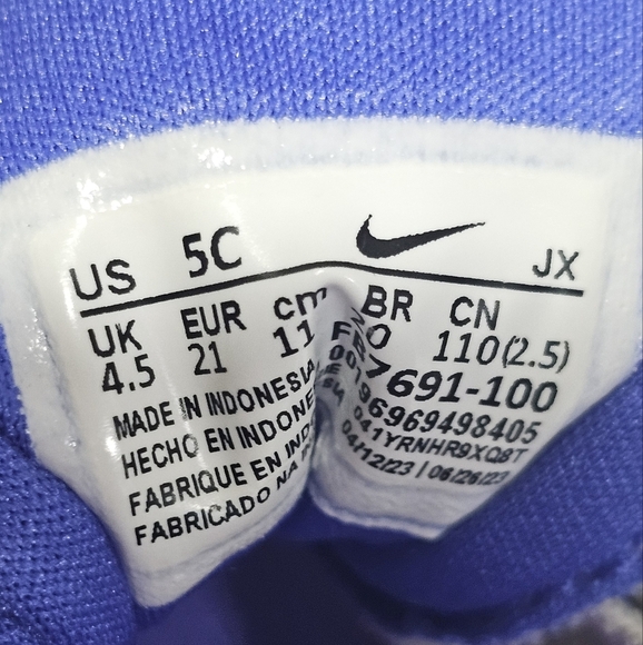 Nike Revolution 7 Boy Girl Baby Toddler Shoes Size 5 C Sneakers Blue Purple - Picture 10 of 10